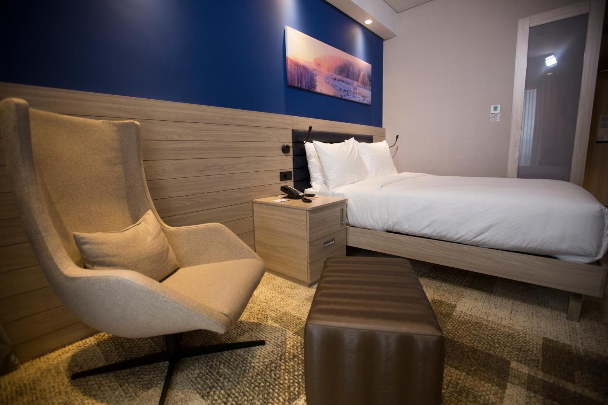 Hampton By Hilton Hotel